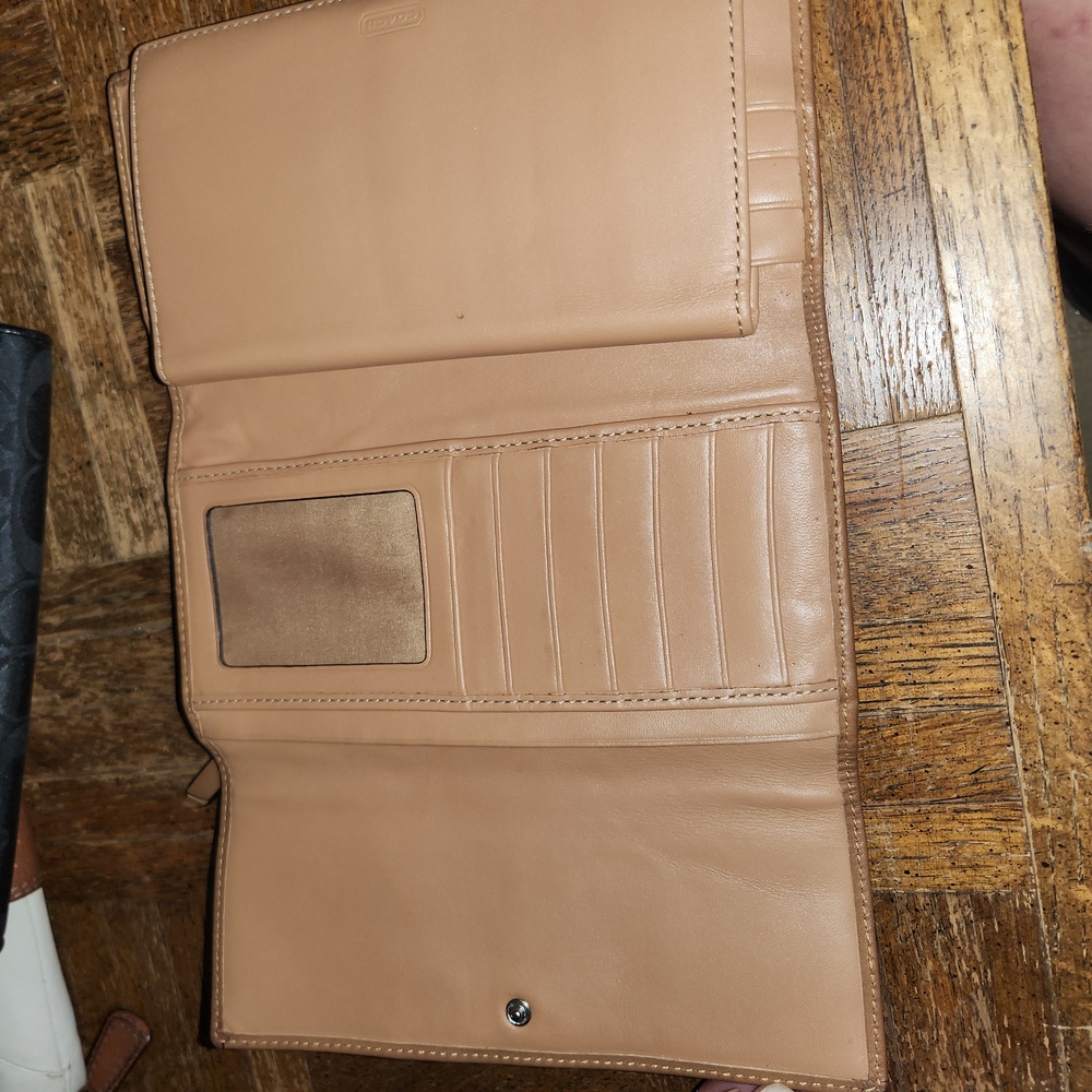 Coach Wallet Bundle - Picture 2 of 7
